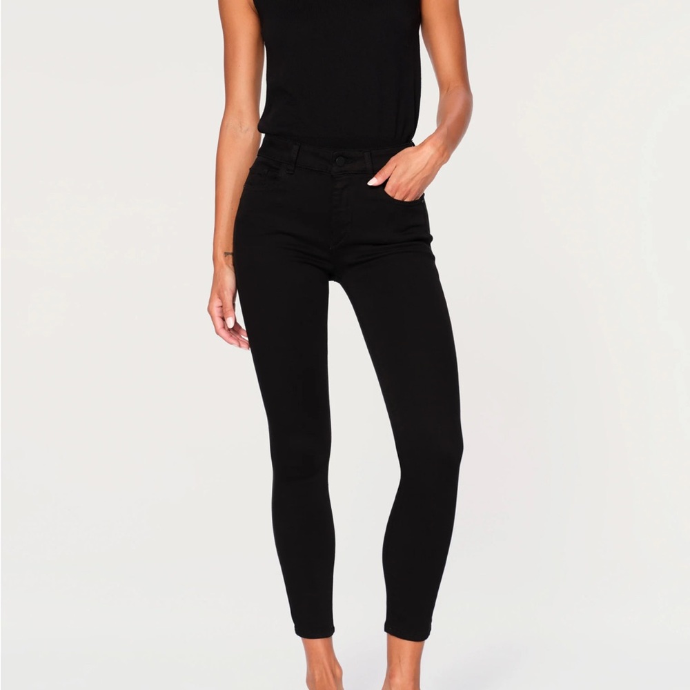 DL1961 Florence Skinny Mid Rise Instasculpt Crop sz 28 🖤🖤🖤